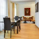 Le Louvre - Montorgeuil Residence Hotel